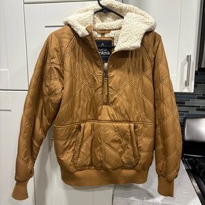 Prana Esla half zip Sherpa lined quilted pullover